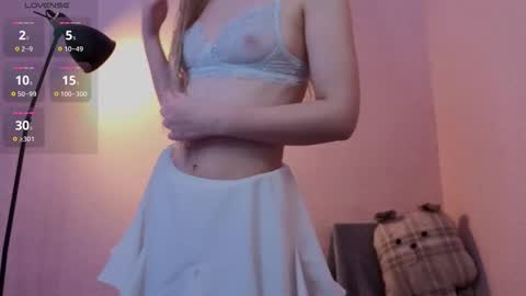 Olivia online show from 10/24/25, 08:27