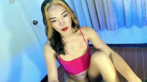 Snapshot of your_girl_yeka chatting on 06/14/26, 02:30 your_girl_yeka online show from 06/14/26, 02:30