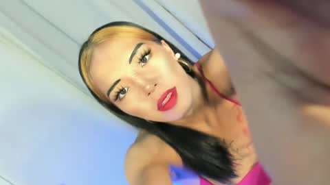 Snapshot of your_girl_yeka chatting on 06/18/26, 08:14 your_girl_yeka online show from 06/18/26, 08:14