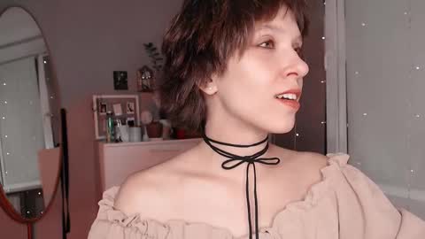 Alex and Kris long hair online show from 11/08/25, 05:56