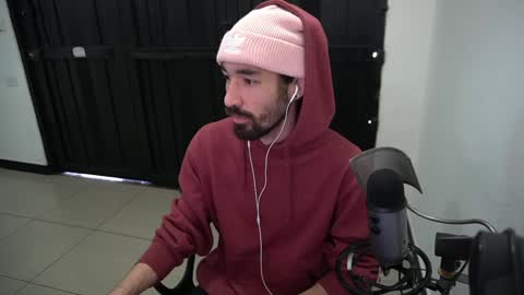 Snapshot of your_ice_cream chatting on 12/05/24, 02:33 Siebel. online show from 12/05/24, 02:33