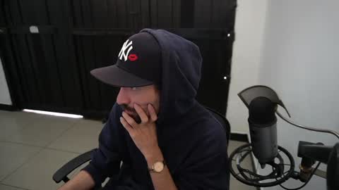 Snapshot of your_ice_cream chatting on 12/23/24, 04:28 Siebel. online show from 12/23/24, 04:28