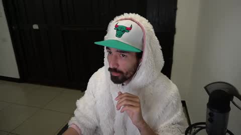 Snapshot of your_ice_cream chatting on 01/01/25, 12:43 Siebel. online show from 01/01/25, 12:43