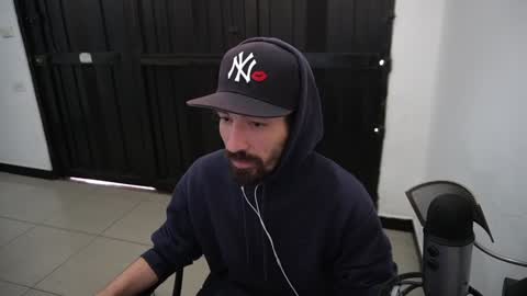 Snapshot of your_ice_cream chatting on 01/10/25, 03:06 Siebel. online show from 01/10/25, 03:06