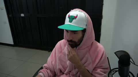 Snapshot of your_ice_cream chatting on 01/16/25, 02:09 Siebel. online show from 01/16/25, 02:09