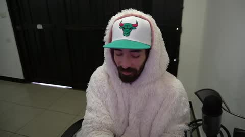 Snapshot of your_ice_cream chatting on 01/16/25, 04:50 Siebel. online show from 01/16/25, 04:50