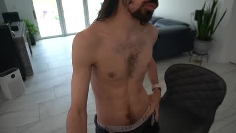 Snapshot of your_ice_cream chatting on 02/14/25, 07:12 Siebel. online show from 02/14/25, 07:12