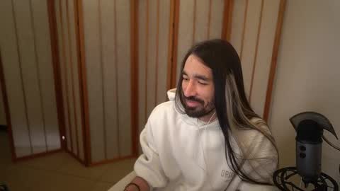 Snapshot of your_ice_cream chatting on 10/23/25, 04:28 Siebel. online show from 10/23/25, 04:28