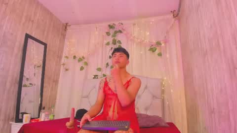 your_kitty_boy online show from 07/24/26, 08:56