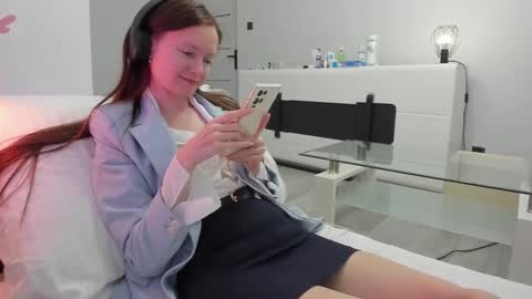 Your Librarian online show from 11/25/25, 03:23