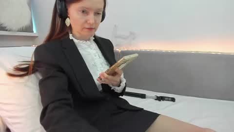 Your Librarian online show from 07/09/26, 07:34