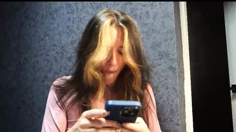 Meri  online show from 11/24/25, 09:25