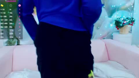 Snapshot of your_milf_lilly chatting on 01/11/25, 11:12 Lilly online show from 01/11/25, 11:12