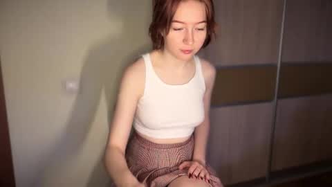 Snapshot of your_moonlight_ chatting on 04/23/26, 05:52 Mia online show from 04/23/26, 05:52
