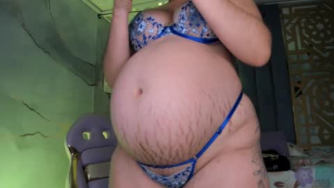 Snapshot of your_naughtyangel chatting on 01/15/25, 09:51 Evelin online show from 01/15/25, 09:51