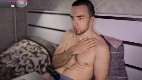 Your new boyfriend17 online show from 04/28/26, 06:40