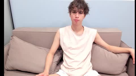 your_shy_guy online show from 10/02/25, 03:13