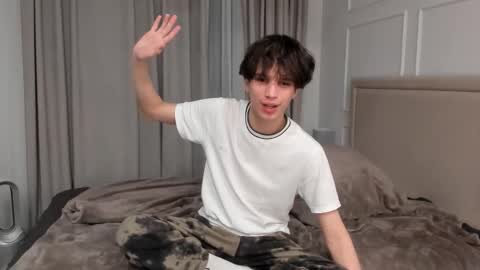 your_shy_guy online show from 03/02/26, 07:21