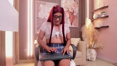 Snapshot of your_sissytrans chatting on 05/15/26, 12:39 NATASHA online show from 05/15/26, 12:39