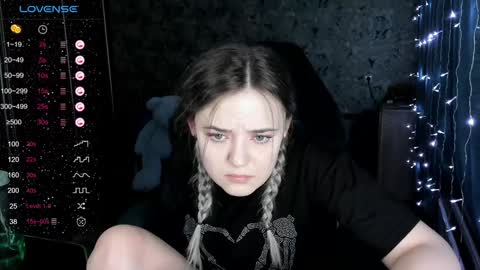Molly online show from 12/05/24, 11:38