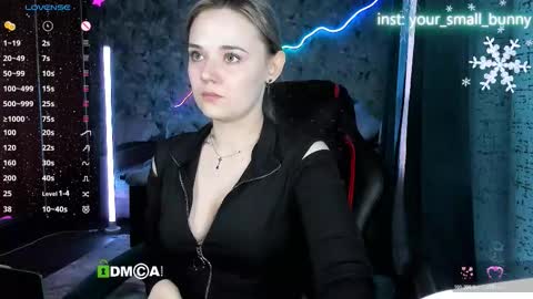 Snapshot of your_small_bunny chatting on 02/23/26, 02:09 Molly online show from 02/23/26, 02:09