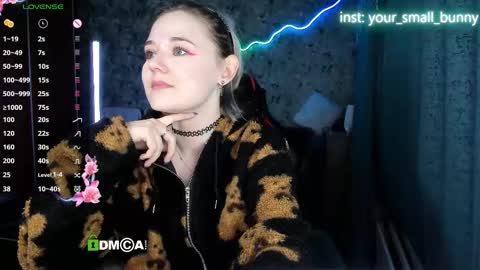 Snapshot of your_small_bunny chatting on 03/01/26, 02:02 Molly online show from 03/01/26, 02:02