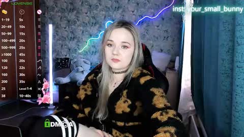 Snapshot of your_small_bunny chatting on 03/02/26, 05:08 Molly online show from 03/02/26, 05:08