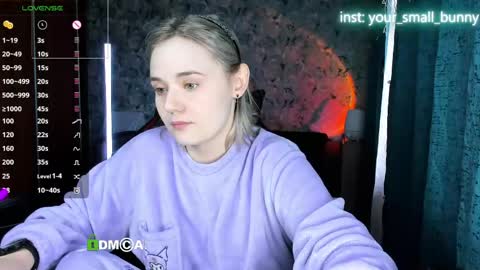 Snapshot of your_small_bunny chatting on 05/19/26, 02:07 Molly online show from 05/19/26, 02:07