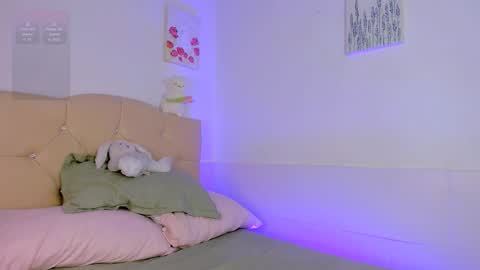 Snapshot of your_steff chatting on 10/01/25, 05:41 your_steff online show from 10/01/25, 05:41