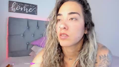 Melina online show from 09/17/25, 01:40