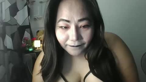 Snapshot of your_unmarriedwife chatting on 12/14/25, 07:47 your_unmarriedwife online show from 12/14/25, 07:47