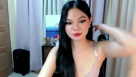 Snapshot of yourangelictransgirl chatting on 12/09/24, 08:01 Hi its me Yna online show from 12/09/24, 08:01