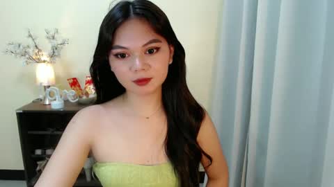 Snapshot of yourangelictransgirl chatting on 02/02/25, 11:08 Hi its me Yna online show from 02/02/25, 11:08