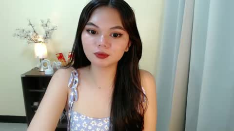 Snapshot of yourangelictransgirl chatting on 02/02/25, 05:48 Hi its me Yna online show from 02/02/25, 05:48