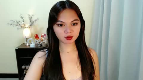 Snapshot of yourangelictransgirl chatting on 02/10/25, 07:17 Hi its me Yna online show from 02/10/25, 07:17