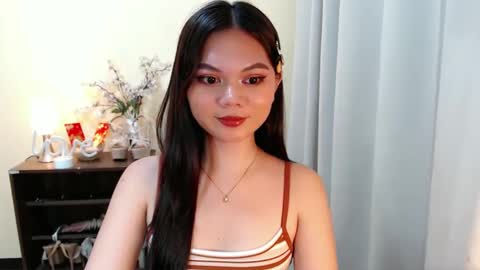 Snapshot of yourangelictransgirl chatting on 02/18/25, 06:15 Hi its me Yna online show from 02/18/25, 06:15