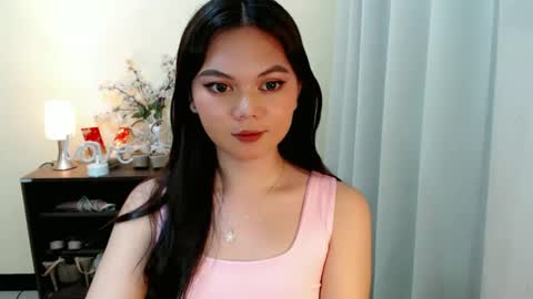 Snapshot of yourangelictransgirl chatting on 02/25/25, 07:36 Hi its me Yna online show from 02/25/25, 07:36