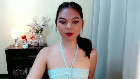 Snapshot of yourangelictransgirl chatting on 02/28/25, 09:58 Hi its me Yna online show from 02/28/25, 09:58