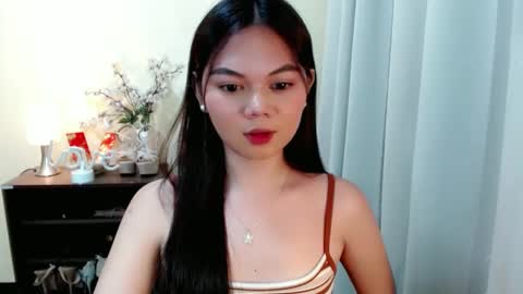 Snapshot of yourangelictransgirl chatting on 03/01/25, 01:51 Hi its me Yna online show from 03/01/25, 01:51