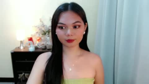Snapshot of yourangelictransgirl chatting on 03/06/25, 12:19 Hi its me Yna online show from 03/06/25, 12:19