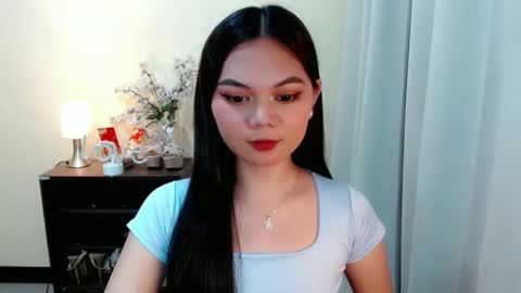 Snapshot of yourangelictransgirl chatting on 03/06/25, 05:22 Hi its me Yna online show from 03/06/25, 05:22