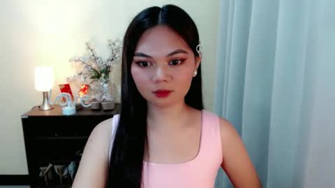 Snapshot of yourangelictransgirl chatting on 03/07/25, 12:56 Hi its me Yna online show from 03/07/25, 12:56