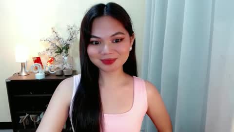 Snapshot of yourangelictransgirl chatting on 03/07/25, 04:00 Hi its me Yna online show from 03/07/25, 04:00