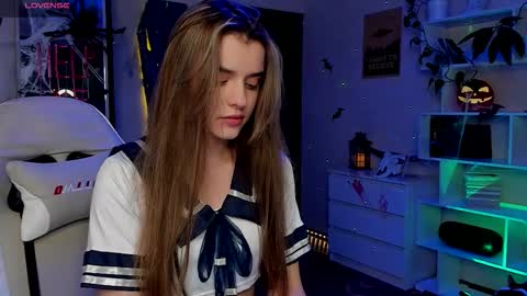 Snapshot of youranikka chatting on 10/27/25, 08:02 Anikka online show from 10/27/25, 08:02