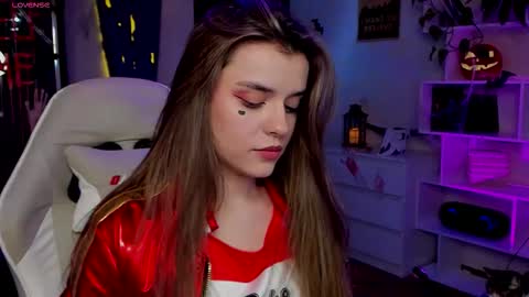 Snapshot of youranikka chatting on 10/29/25, 08:43 Anikka online show from 10/29/25, 08:43