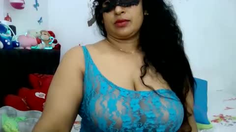 Snapshot of yourashawari chatting on 04/21/26, 03:35 yourashawari online show from 04/21/26, 03:35