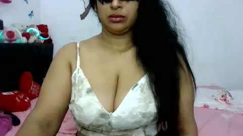 Snapshot of yourashawari chatting on 04/28/26, 03:00 yourashawari online show from 04/28/26, 03:00