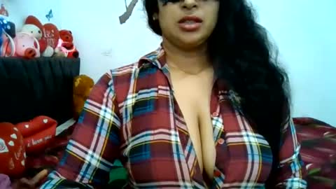 Snapshot of yourashawari chatting on 05/15/26, 11:34 yourashawari online show from 05/15/26, 11:34