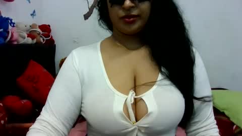Snapshot of yourashawari chatting on 06/01/26, 01:29 yourashawari online show from 06/01/26, 01:29