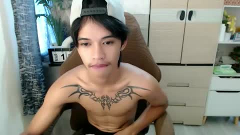 Snapshot of yourasian_eric chatting on 03/18/26, 12:47 yourasian_eric online show from 03/18/26, 12:47